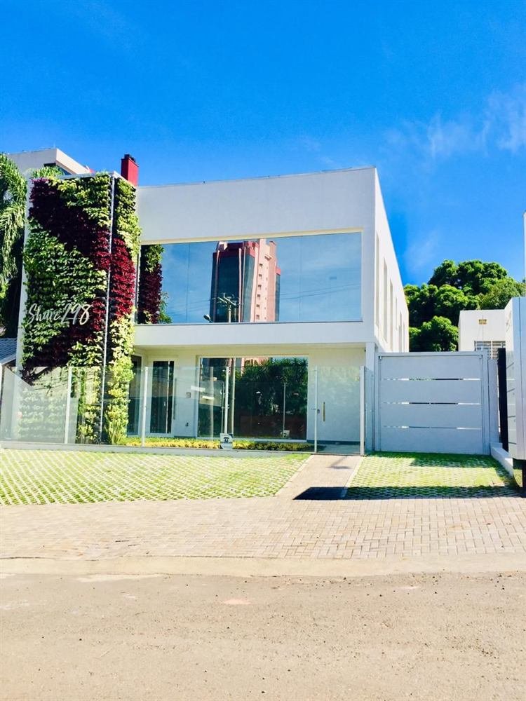 Fachada do prédio na Rua Corte Real, 298, onde fica o consultório de psicologia para adultos e adolescentes em Novo Hamburgo